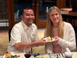 Senyum Petenis Eugenie Bouchard Dikasih Kue dari Pengacara Ini