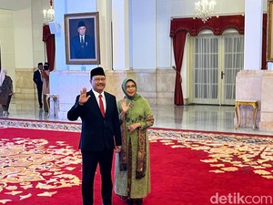 Jokowi Lantik Gus Ipul Jadi Mensos Gantikan Risma