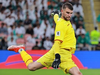 Maarten 'Spider' Paes: Kiper Jago & Bintang Timnas Indonesia