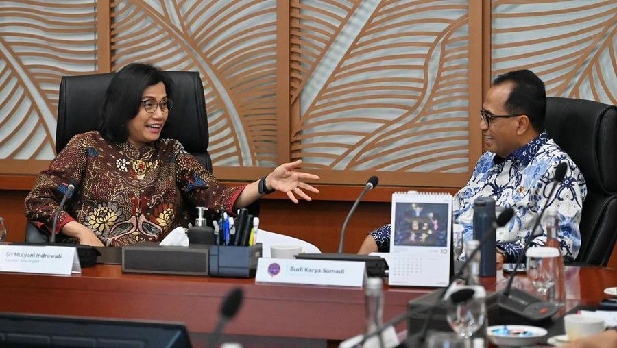 Menteri Perhubungan Budi Karya Sumadi menemui Menteri Keuangan Sri Mulyani untuk membahas soal progres RUU Pelayaran yang bertujuan salah satunya untuk meningkatkan pemberdayaan angkutan laut pelayaran rakyat. (Instagram @smindrawati)