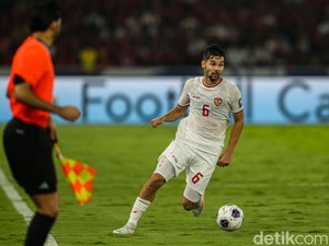Resmi! Sandy Walsh Gabung ke Yokohama F Marinos