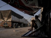 Potret Tank-Tank Mesir 'Turun Gunung' ke Perbatasan Gaza, Mau Apa?