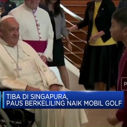 Video: Tiba di Singapura, Paus Fransiskus Keliling Naik Mobil Golf