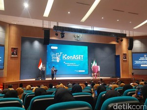 Wapres Maruf Buka Iconaset UNUSA: Momentum Kampus Kembangkan Teknologi
