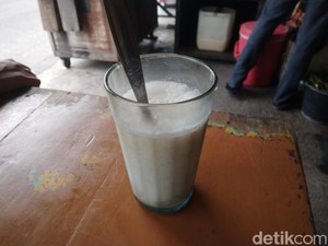 Es Serut Mang Iwan, Kuliner Legendaris Cirebon yang Eksis Sejak Zaman PKI