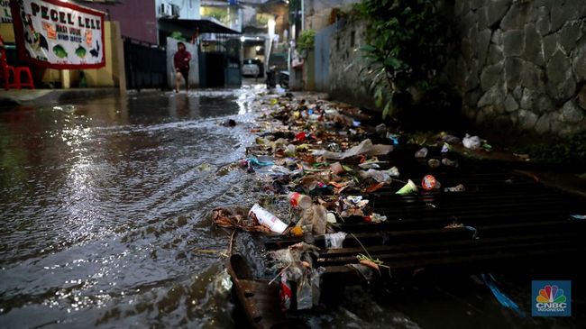 Siaga Bencana, BMKG Warning Hujan Lebat-Angin Kencang Bakal Hantam RI