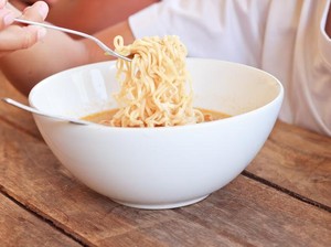 Apakah Ibu Hamil Boleh Makan Mie Instan?