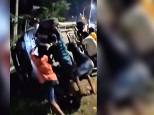 Viral Honda Jazz Diamuk Massa Usai Tabrak Lari Lansia hingga Tewas di Kebumen
