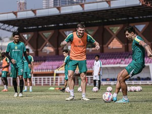 Rahasia Solidnya Lini Pertahanan Persebaya Musim Ini