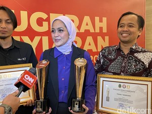 TRANS7 Sabet 2 Piala Anugerah Penyiaran KPID Jawa Barat 2024