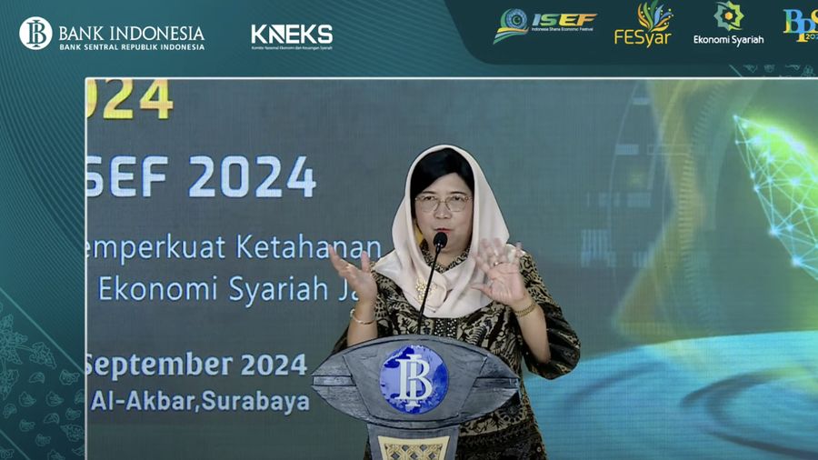 Deputi Gubernur Senior Destry Damayanti dalam Opening Ceremony FESyar Jawa 2024, Jumat, (13/9/2024).