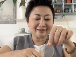 Video: Treatment Indy Barends di Usia Kepala 5
