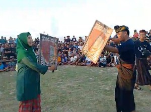 Sambut Rohmi di Acara Peresean, Ketua Forum Kades Diduga Langgar Netralitas