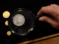 Koin Berusia Ratusan Tahun Dilelang sampai Rp 1,4 T, Ini Penampakannya