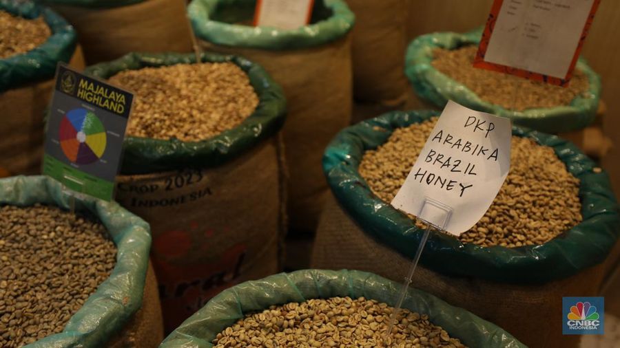 Penjualan kopi Nusantara di kawasan Jakarta, Jumat (13/9/2024). (²©²ÊÍøÕ¾/Tri Susilo) Penjualan kopi Nusantara di kawasan Jakarta, Jumat (13/9/2024). (²©²ÊÍøÕ¾/Tri Susilo)