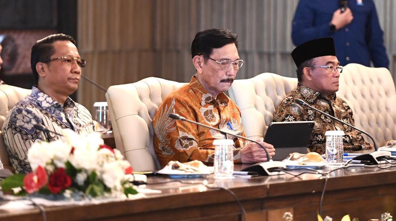 Presiden Joko Widodo kembali menggelar Sidang Kabinet Paripurna (SKP) di Ruang Sidang Kabinet, Istana Garuda, Ibu Kota Nusantara (IKN), pada Jumat, (13/9/2024). (Dok. Biro Pers Sekretariat Presiden)