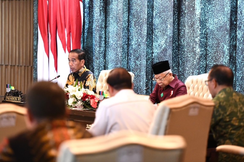 Presiden Joko Widodo kembali menggelar Sidang Kabinet Paripurna (SKP) di Ruang Sidang Kabinet, Istana Garuda, Ibu Kota Nusantara (IKN), pada Jumat, (13/9/2024). (Dok. Biro Pers Sekretariat Presiden)