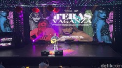 Pembuka dEras Vaganza: Akustikan Bareng Nyanyi Lagu Taylor Swfit