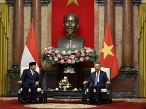 Menhan Prabowo Temui Presiden Vietnam, Bahas Pertahanan hingga Topan Yagi
