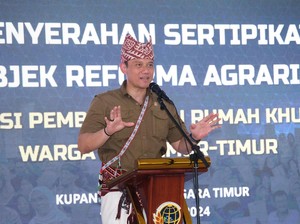 Beri Sertifikat Tanah ke Eks Timor-Timur, AHY Kenang Masa Sekolah di Dili