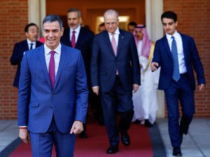 Spanyol Siap Kerahkan Angkatan Laut Kawal Bantuan ke Gaza