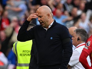 Premier League Memang Penuh Kejutan, Arne Slot...