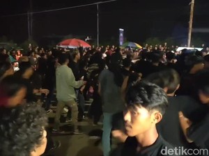 Detik-detik Polisi Setop Konser SID di Pekalongan Buntut Ricuh