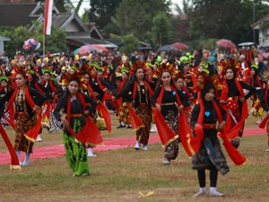 Meriah! Seribu Penari Ikuti Atraksi Kolosal di Desa Yosomulyo Banyuwangi