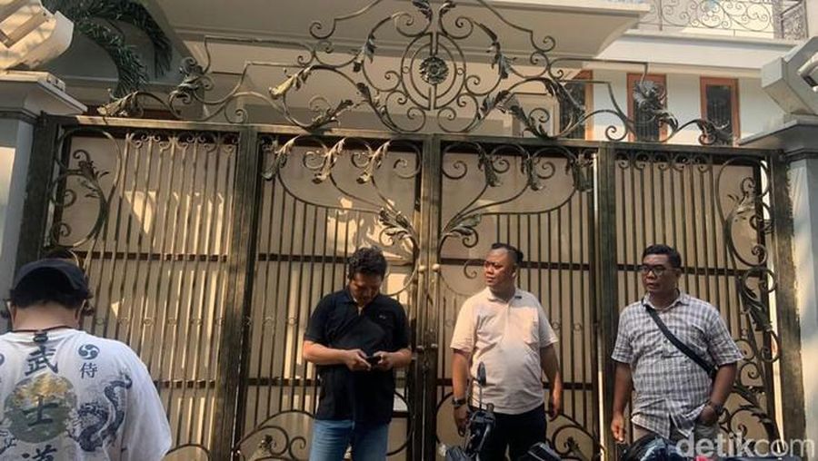 Polres Metro Jakarta Pusat mengecek kantor perusahaan anime di Menteng yang diduga melakukan kekerasan dan eksploitasi kepada karyawannya. (Istimewa)