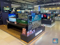 Gokil! Beli LED TV50