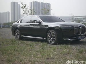 Siapa Bilang Mahal? Segini Biaya Perjalanan Bandung-Jakarta Pakai Sedan Mewah BMW i7