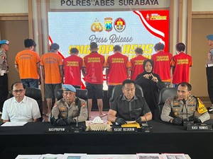 10 Bandit Jalanan Pelaku Pencurian Motor-Mobil di Surabaya Diringkus