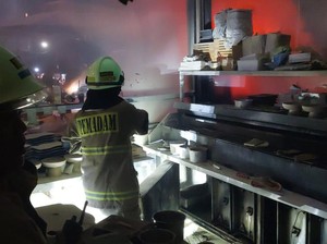 Restoran di Setiabudi Jaksel Kebakaran, Sumber Api dari Dapur