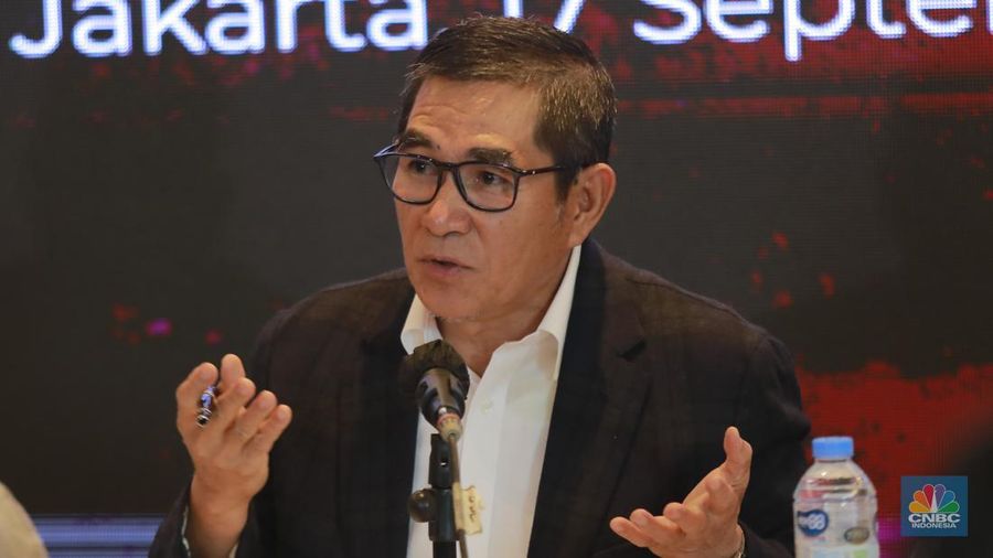 Kuasa Hukum Kadin Indonesia, Hamdan Zoelva dalam acara Press Conference hail Investigasi dan tindakan organisasi terhadap munaslub ilegal di Jakarta, Selasa (17/9/2024). (վ/Muhammad Sabki)