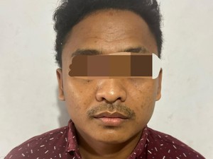Nahas Pria di Surabaya Kehilangan Pikap Beserta Sandal Dagangannya