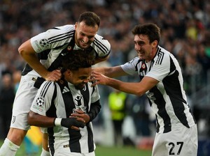 Juventus Ungguli PSV 2-0 di Babak Pertama