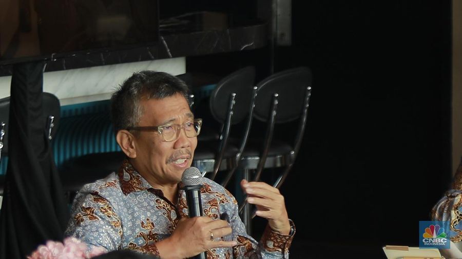 Kepala Biro Komunikasi Layanan Informasi Publik, dan Kerjasama Kementerian Energi dan Sumber Daya Mineral RI, Agus Cahyono Adi di acara CNBC Indonesia Coffee Morning Energy Edition dengan tajuk 