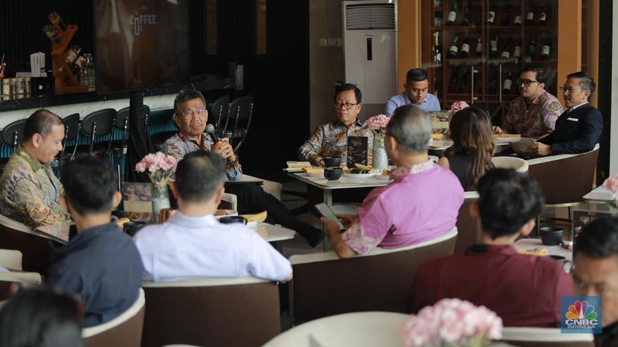 Kepala Biro Komunikasi Layanan Informasi Publik, dan Kerjasama Kementerian Energi dan Sumber Daya Mineral RI, Agus Cahyono Adi di acara վ Coffee Morning Energy Edition dengan tajuk 