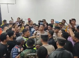 3 Anggota KPU Labura Ditahan Tim Hendri-Samsul Saat Bacalon PDIP Daftar