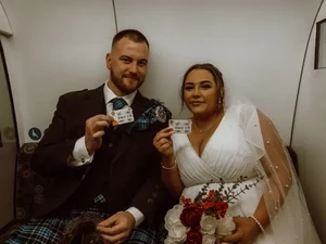 Sederhana! Pengantin Ini Pilih Rayakan Pernikahan di Supermarket