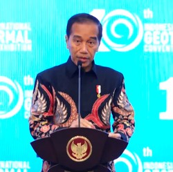Cerita Jokowi Dibisikin Bakal Digulingkan Gara-Gara Kebijakan Ini