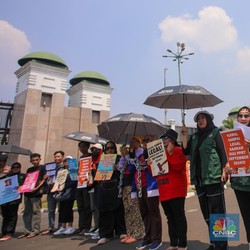 Ramai-Ramai Pekerja Rumah Tangga Gruduk DPR RI, Tuntut Apa?