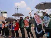 Ramai-Ramai Pekerja Rumah Tangga Gruduk DPR RI, Tuntut Apa?