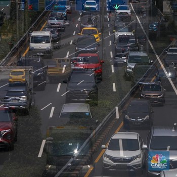 Tarifnya Mau Naik 3 Hari Lagi, Begini Padatnya Tol Dalam Kota