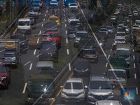 Tarifnya Mau Naik 3 Hari Lagi, Begini Padatnya Tol Dalam Kota
