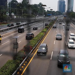 Mobil Boleh Pakai Bahu Tol Dalam Kota, Polisi Jelaskan Alasannya