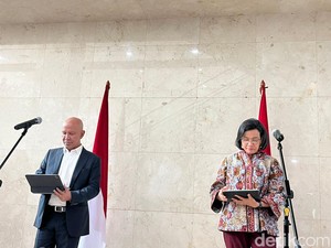 Momen Said PDIP Doakan Sri Mulyani Ada di Pemerintahan Prabowo-Gibran