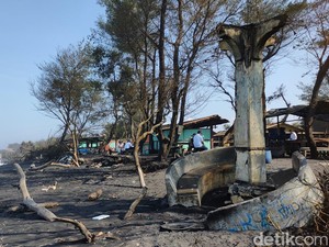 Kondisi Pantai Trisik Memprihatinkan: Abrasi Parah-Fasum Rusak