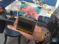 Waspada! Fenomena Konsumen 'Turun Kelas', Ngerokok Pun Barang Ilegal