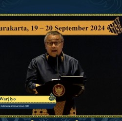 Ikatan Sarjana Ekonomi Puji Jokowi: 10 Tahun RI Terbaik di Dunia